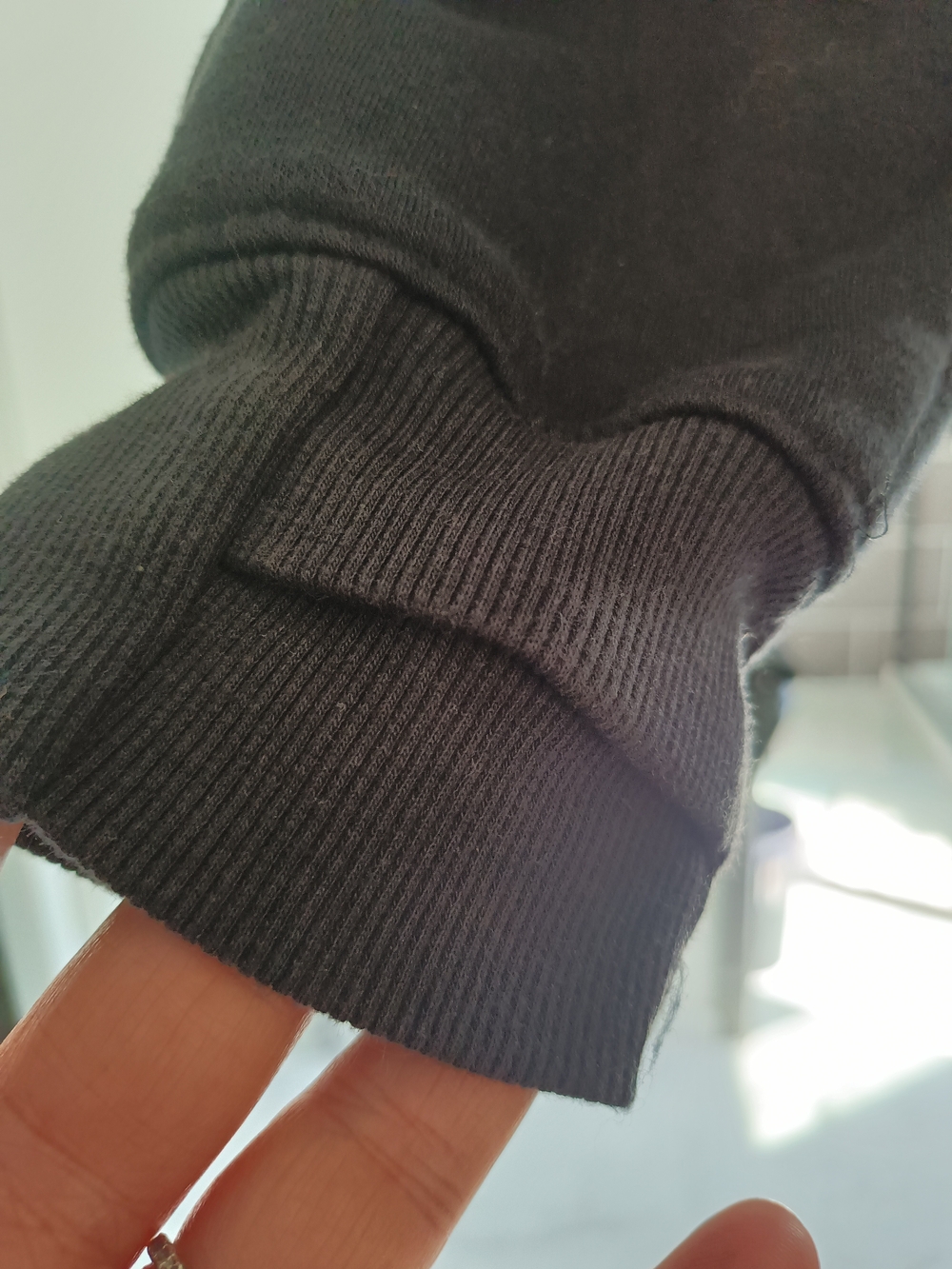 Cropped all in motion Black Full-Zip Hooded Sweat Jacket - Picture 4 of 4